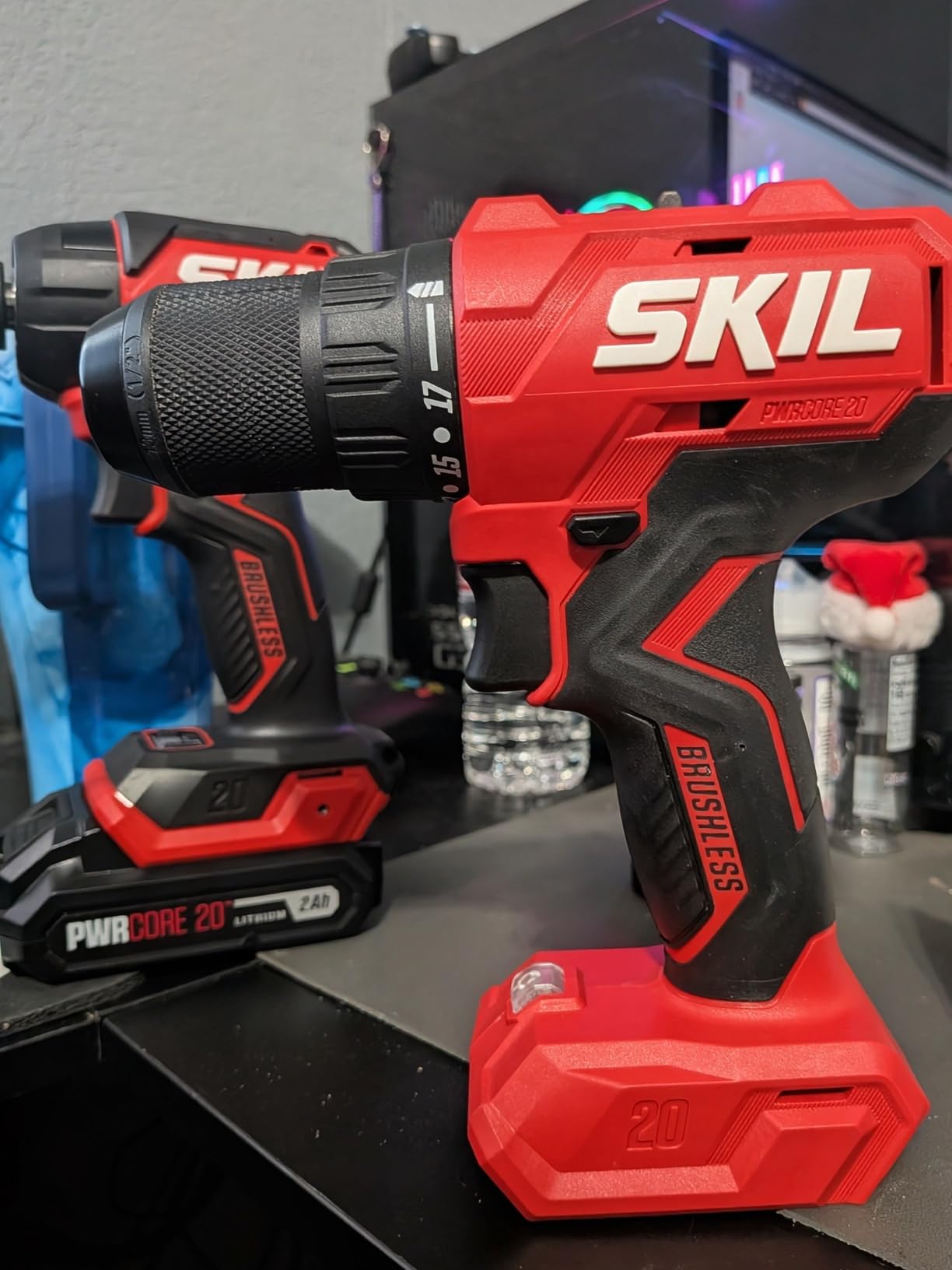 Skil PWRCORE 20V Brushless 2-Tool Drill Driver and Impact Driver Combo Kit Including 2.0Ah Battery and Charger- CB8002B-10 customer photo 1