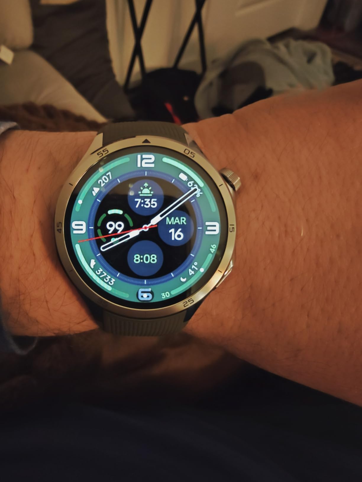 OnePlus Watch 3 Emerald Titanium, 32GB, 120-Hour Battery, Health & Fitness Tracking, Sapphire Crystal Design, Titanium Bezel, Dual-Engine, Wear-OS by Google customer photo 2