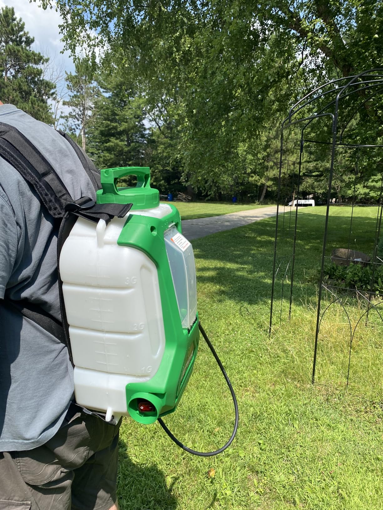 FlowZone Zephyr Flow Optimized QuickSwap Compatible Battery Powered Backpack Sprayer - 4 Gallon Electric Sprayer for Lawn, Garden, Pest Control (Battery + Charger Included) customer photo 1