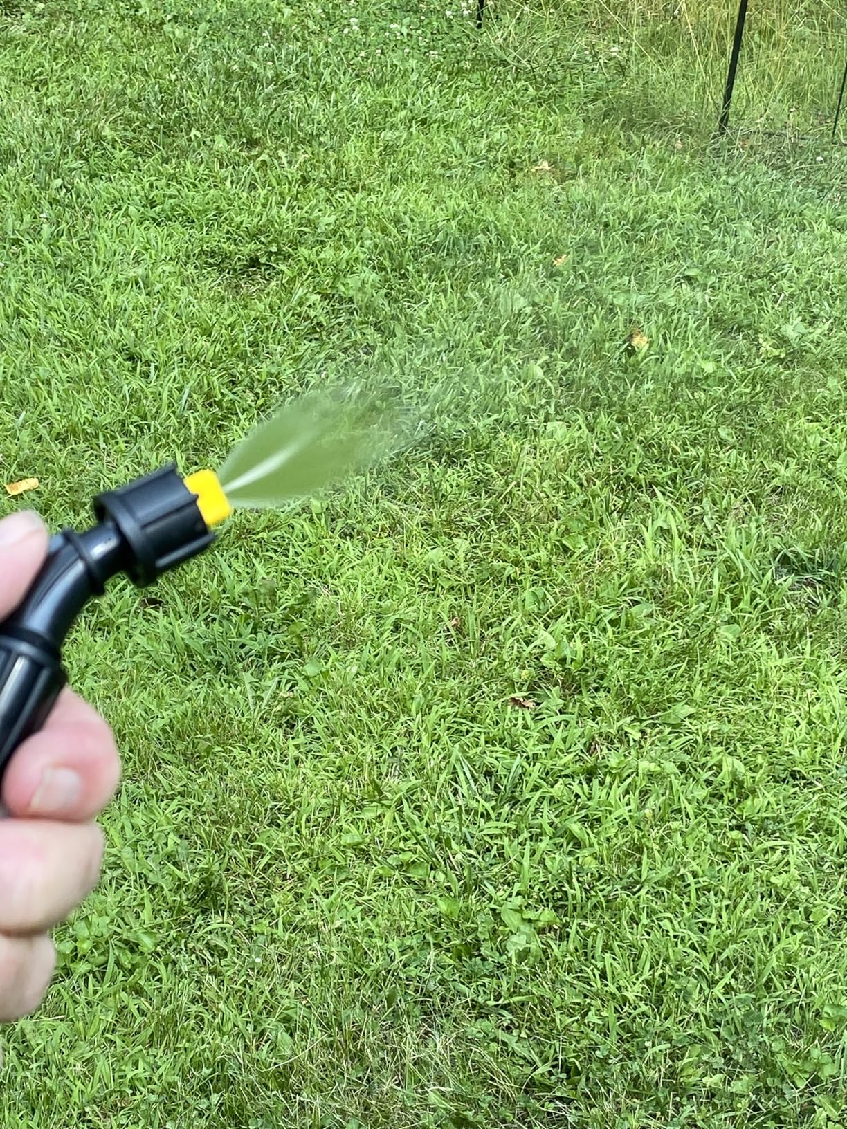 FlowZone Zephyr Flow Optimized QuickSwap Compatible Battery Powered Backpack Sprayer - 4 Gallon Electric Sprayer for Lawn, Garden, Pest Control (Battery + Charger Included) customer photo 2