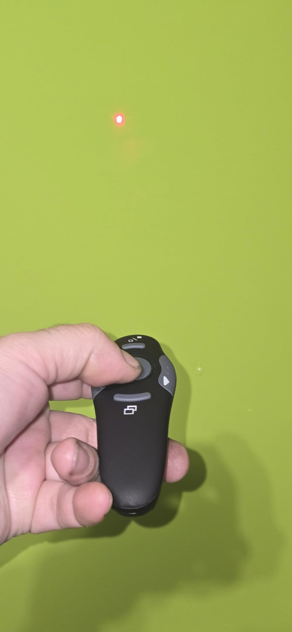 Presentation Clicker with Case Storage Wireless Presenter Remote USB Type C Rechargeable Green Laser Pointer PowerPoint Clickers for Computer Mac Project PPT Slideshow Google Slide Advancer customer photo 2