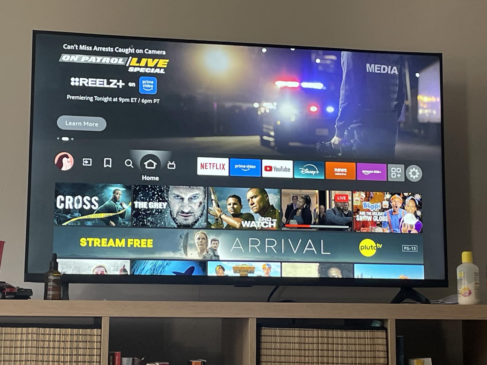 INSIGNIA 70-inch Class F50 Series LED 4K UHD Smart Fire TV with Alexa Voice Remote (NS-70F501NA26) customer photo 2