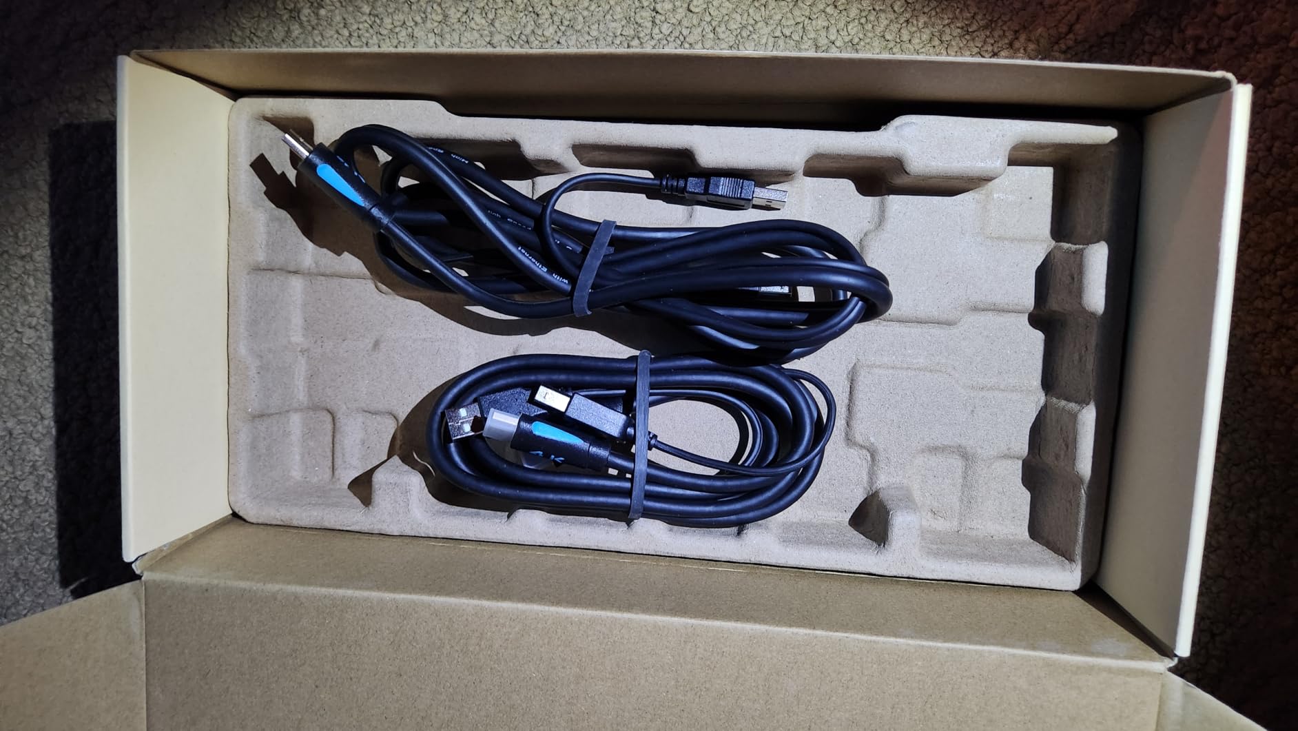 TESmart USB-C KVM Switch 2 Monitors 2 Laptops 4K@60Hz, USB 3.0 KVM Switch Dual Monitor MST, EDID Emulation, 60W PD, 1G Ethernet, 2K@144Hz, 1080P@240Hz, Hotkey Switch, with All Input Cables customer photo 1