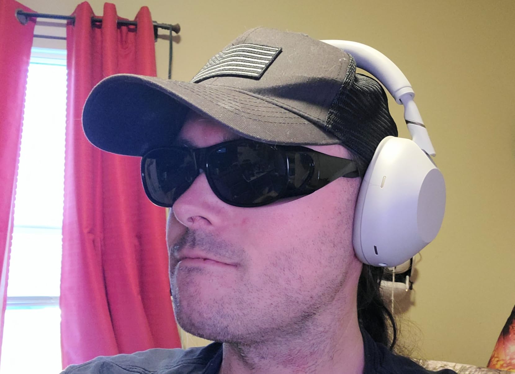 Sony WH-1000XM6 The Best Noise Canceling Wireless Headphones, HD NC Processor QN3, 12 Microphones, Adaptive NC Optimizer, 30-Hour Battery, Black customer photo 2