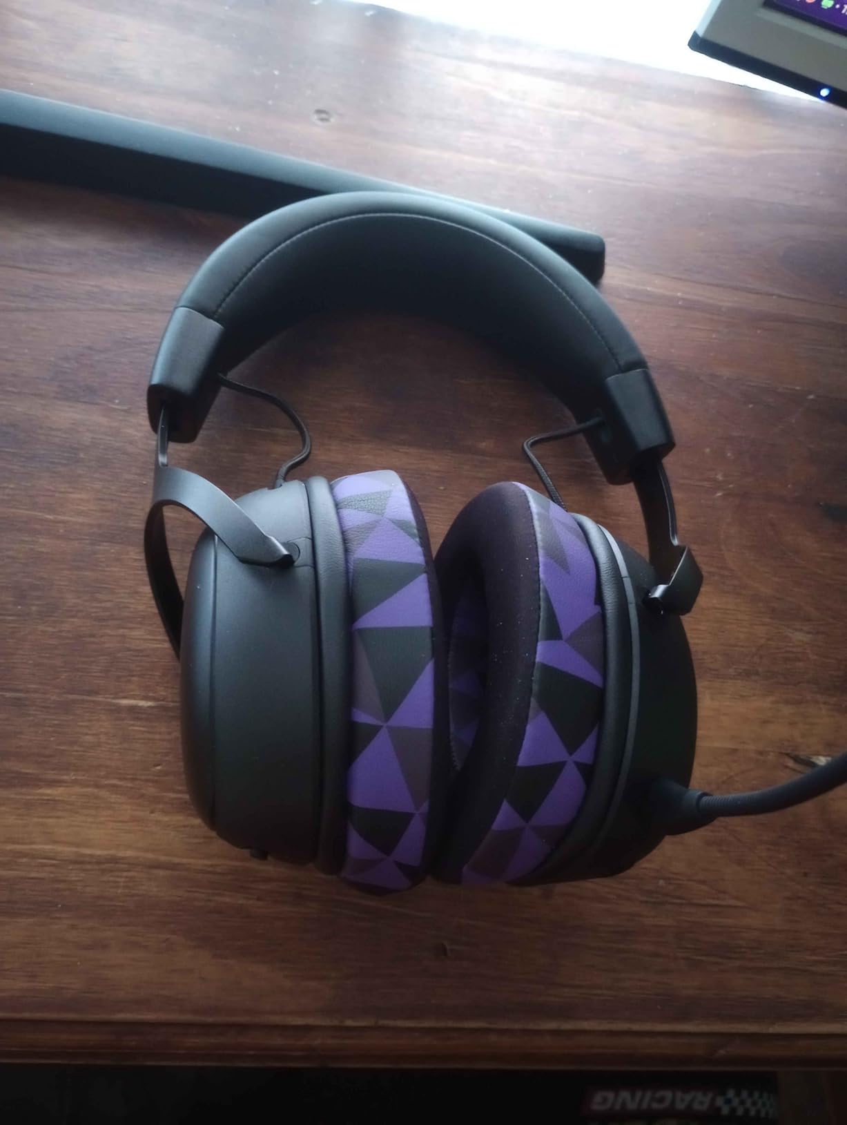 HyperX Cloud III S - Wireless Gaming Headset for Multi-Platform, 2.4GHz, Bluetooth, Battery Life up to 120 Hours customer photo 2