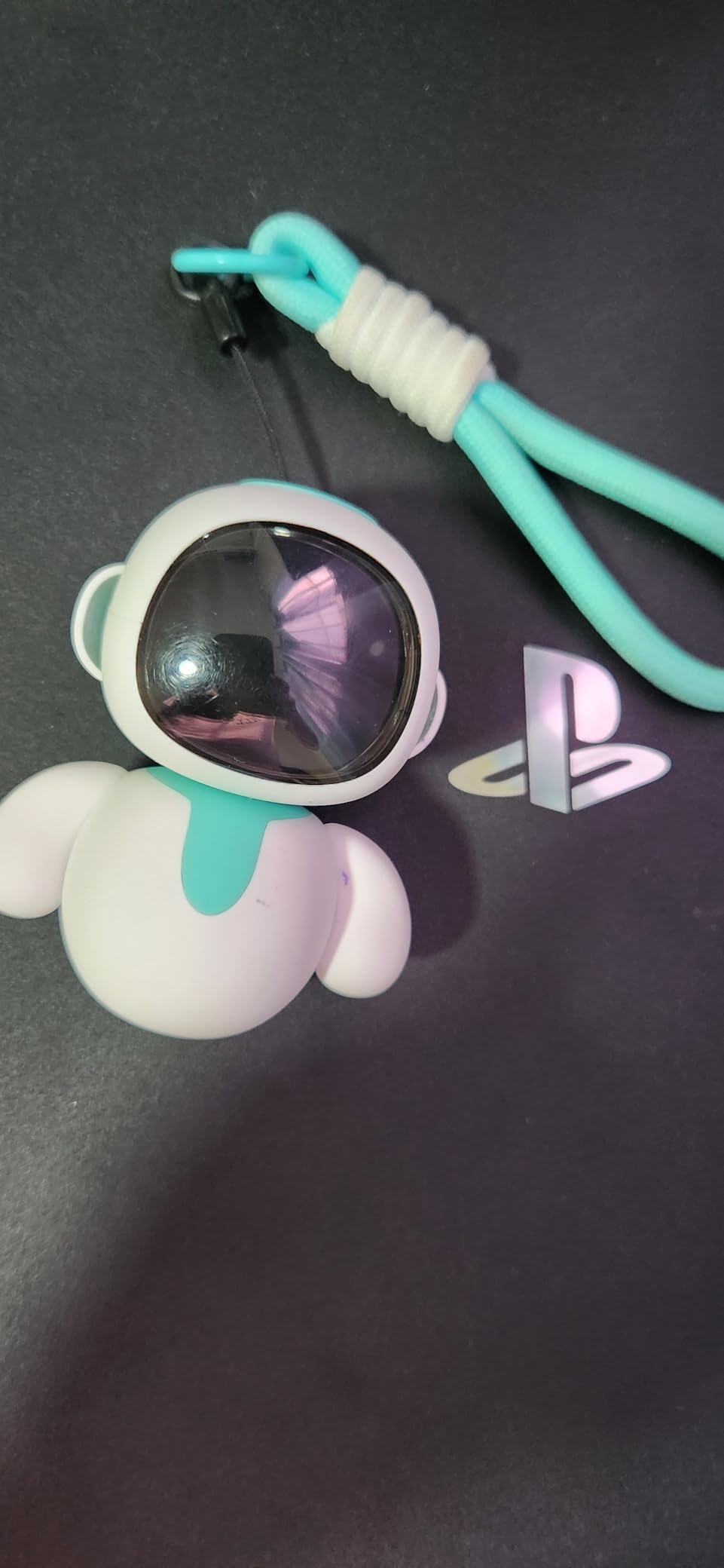 ENERGIZE LAB Eiliko Aquamarine - Your Tiny AI Charm Robot That Matches Every Daily Outfit, Fun Electronic Pendant Toys, for Couples and Best Friends customer photo 1