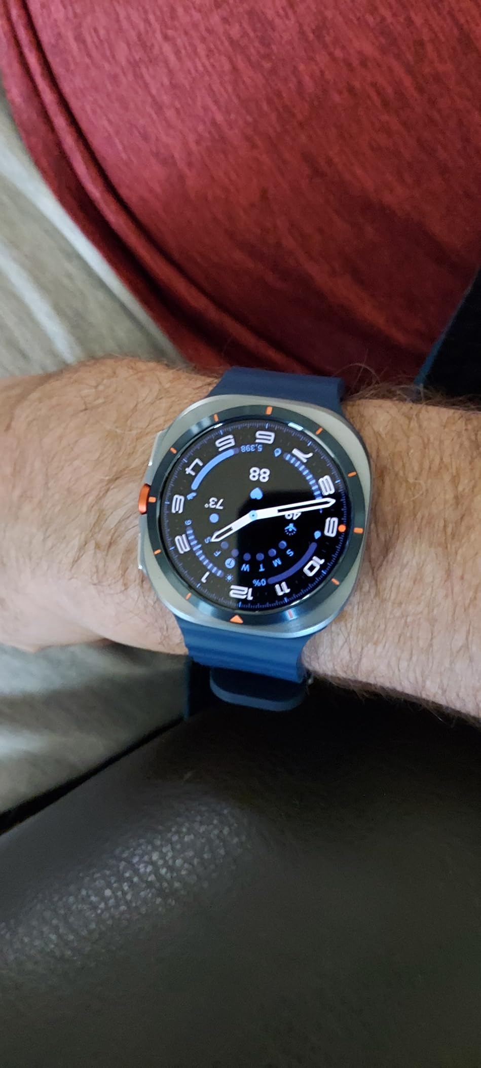 Samsung Galaxy Watch Ultra (2025) 47mm LTE Smartwatch, Titanium Casing, Advanced Sleep Coaching, Running Coach, Energy Score, Heart Rate Tracking, GPS, Titanium Silver customer photo 1