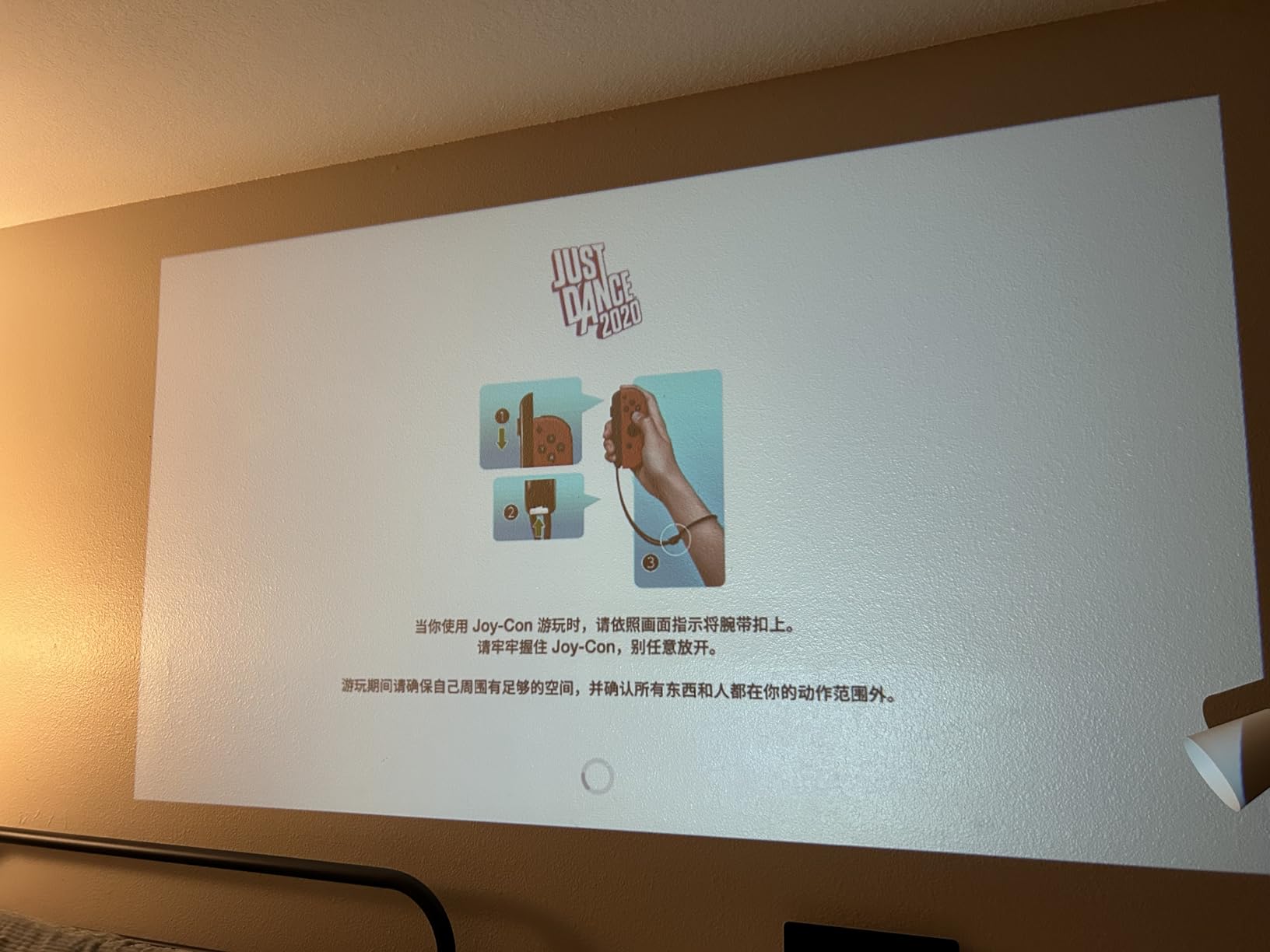 Built-in APPS & Electric Focusing & 210° Rotation Mini Projector With Wifi And Bluetooth, 1080P Portable Projector, Movie Projector for Bedroom, Supports Smartphones/TV Stick/iPad/PS5/Laptop/HDMI/USB customer photo 1