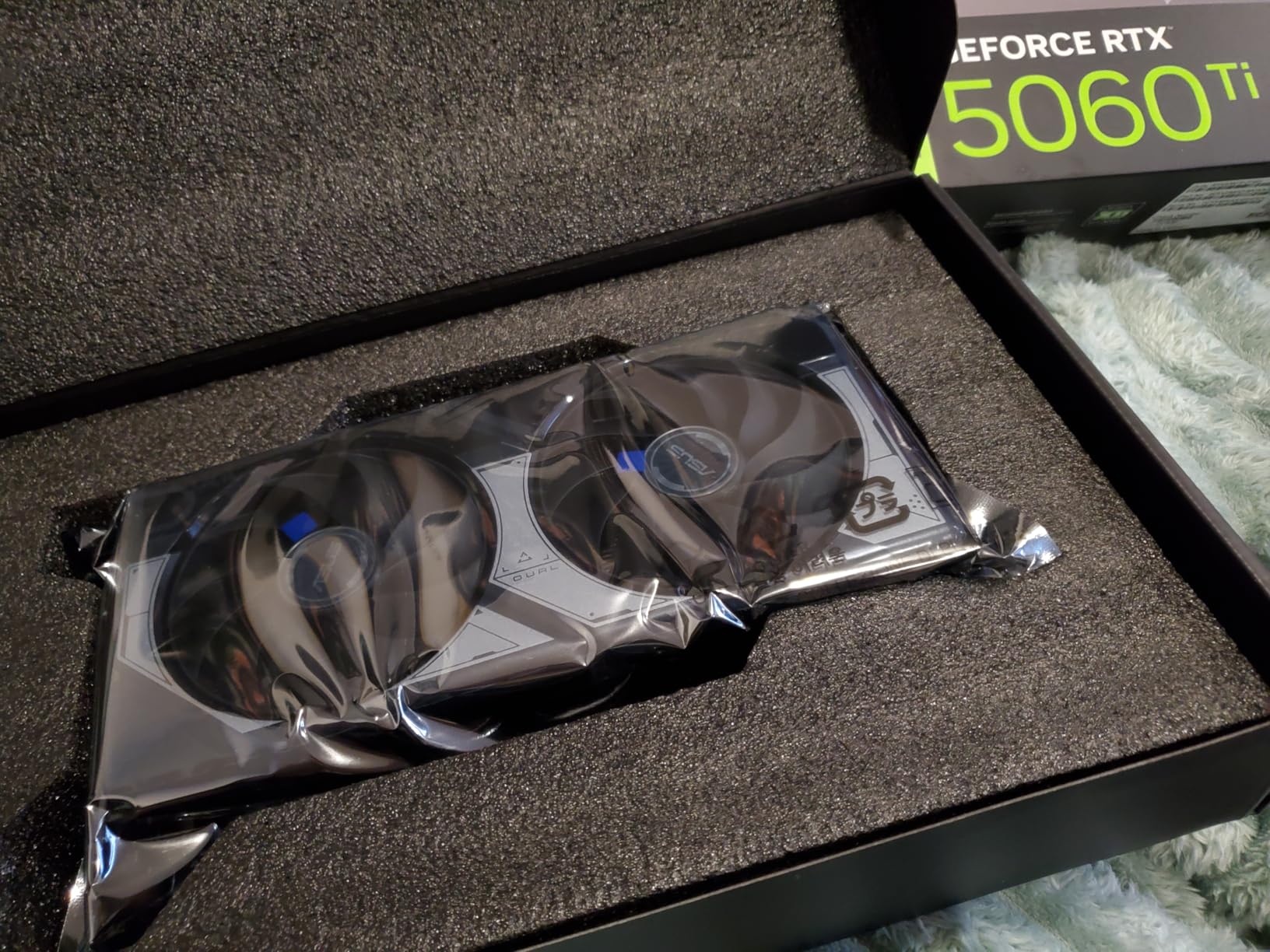 Dual GeForce RTX™ 5060 Ti 16GB GDDR7 OC Edition Graphics Card, NVIDIA, Desktop (PCIe 5.0, DLSS 4, HDMI 2.1b, DisplayPort 2.1b, 2.5-Slot, Axial-tech Fan, 0dB Technology) customer photo 1