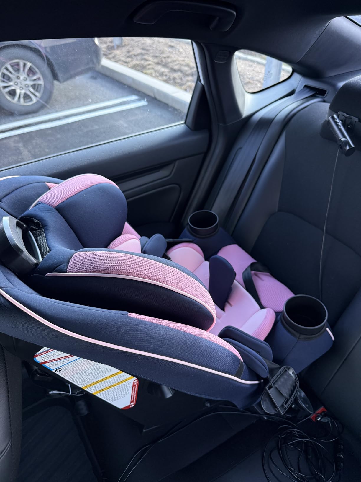 Safety 1st Grow and Go All-in-One Convertible Car Seat, Rear Facing, 5-40 lbs, Forward Facing (30-65 lbs), High Back Booster Seat 40-100 pounds, Black Phantom customer photo 1