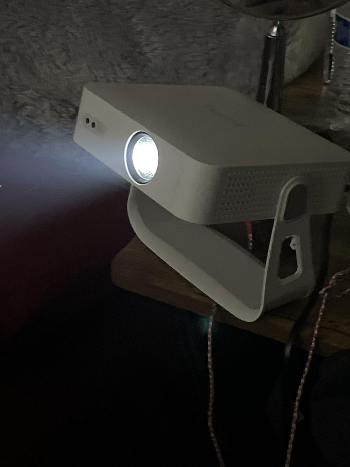 XuanPad Smart Mini Projector with WiFi and Bluetooth, 4K Support, Native 1080P, Auto Focus, Portable Outdoor Projector with 360 Degree Stand customer photo 1