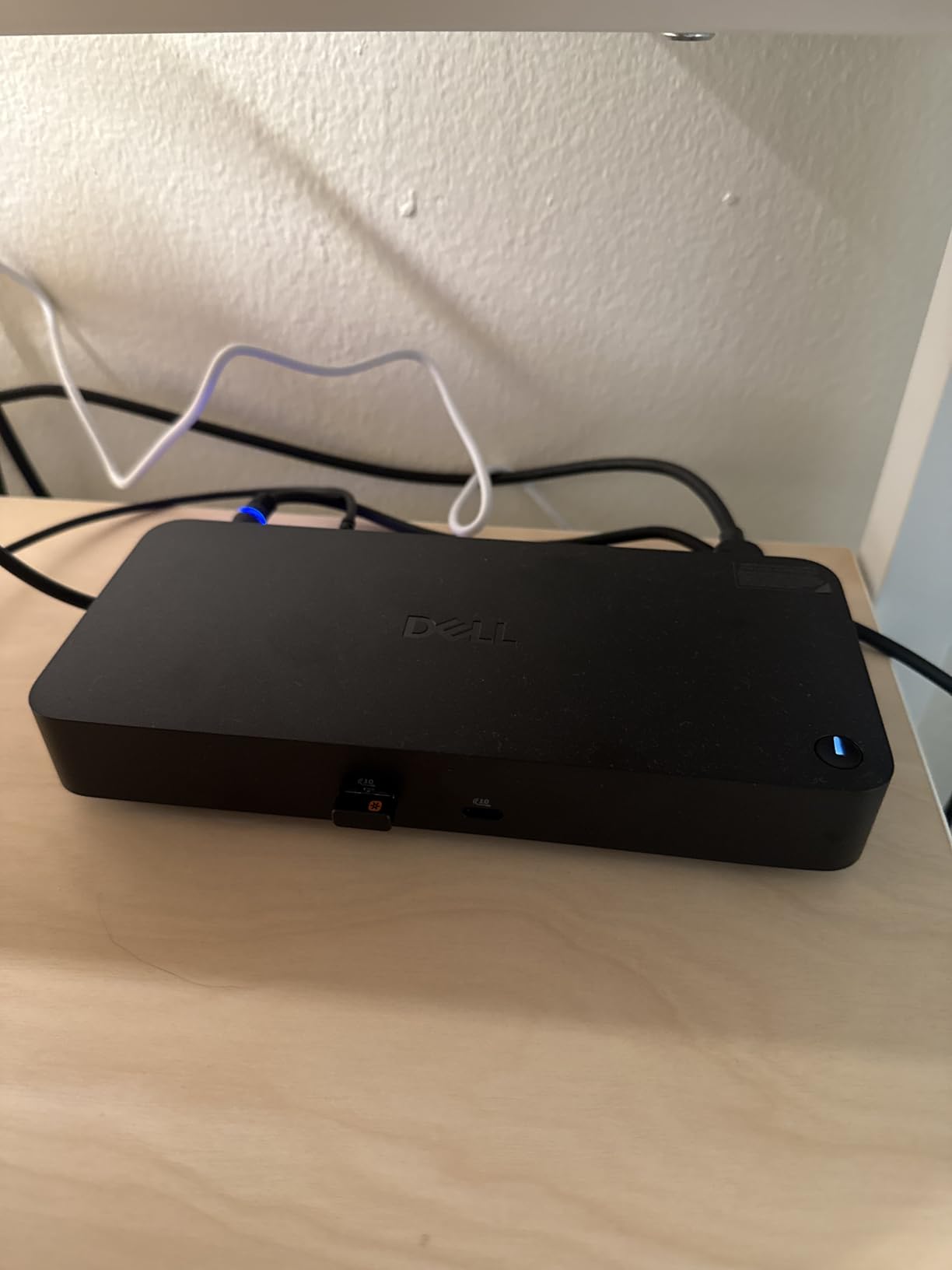 Dell Pro Dock WD25 - USB Type-C with DP Alt Mode Connector, DisplayPort/HDMI/USB 3.2 Gen2 Connectivity, Up to 100-Watt Power delivery customer photo 1