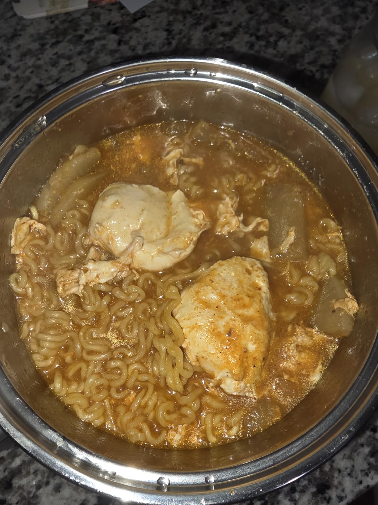 Elite Gourmet NOODLE EXPRESS™ Hot Pot, Prepare Ramen, Rice, Soups, Stews, Boil Water, Stainless-Steel Interior, Glass Lid, High/Low/Off Settings, Grey customer photo 1