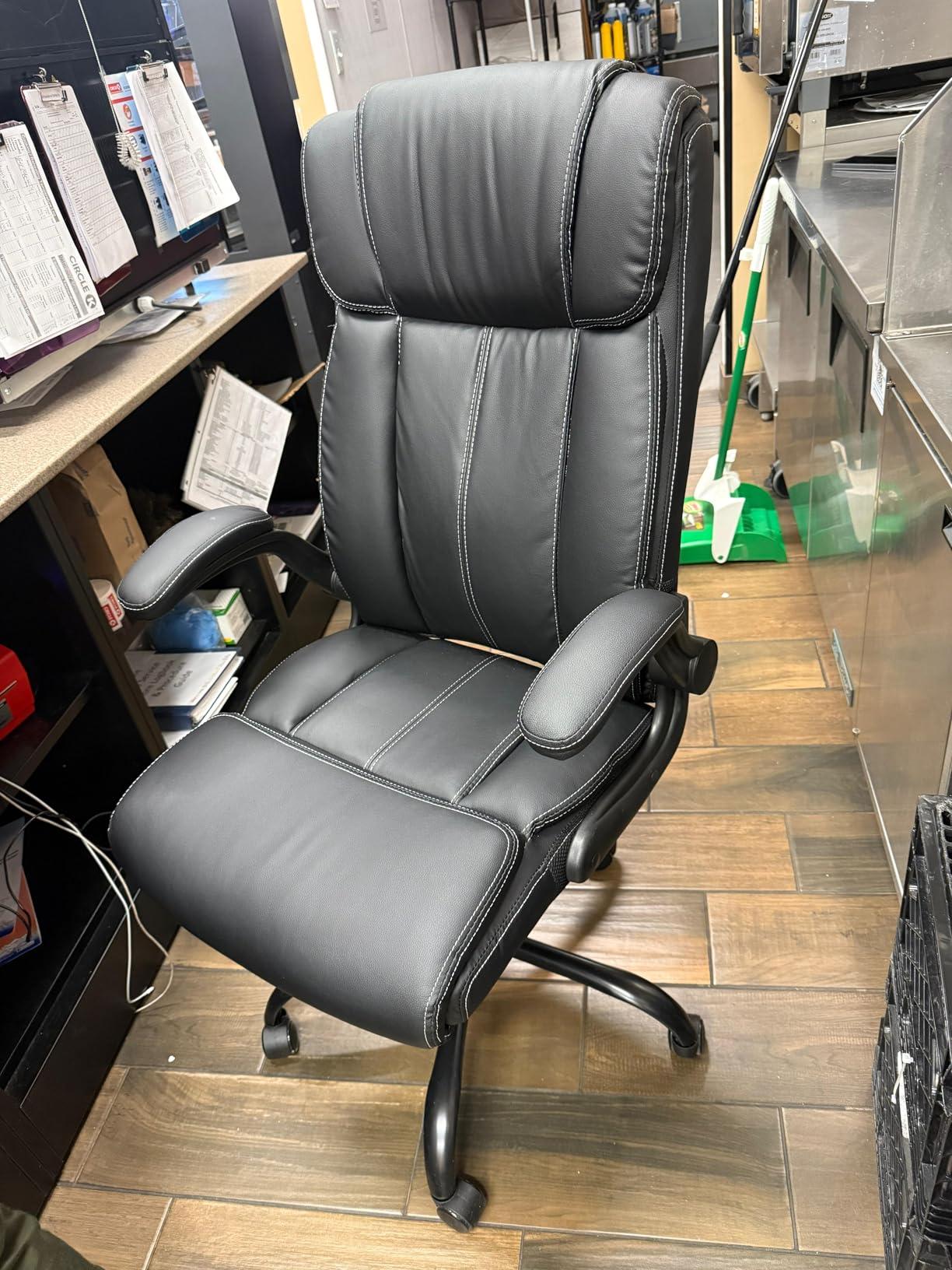 BESTFAIR Ergonomic Office Chair - Desk Computer Chair, Leather High Back Executive Chairs with Adjustable Lumbar Support & Flip Up Arms, Rocking, Black customer photo 2