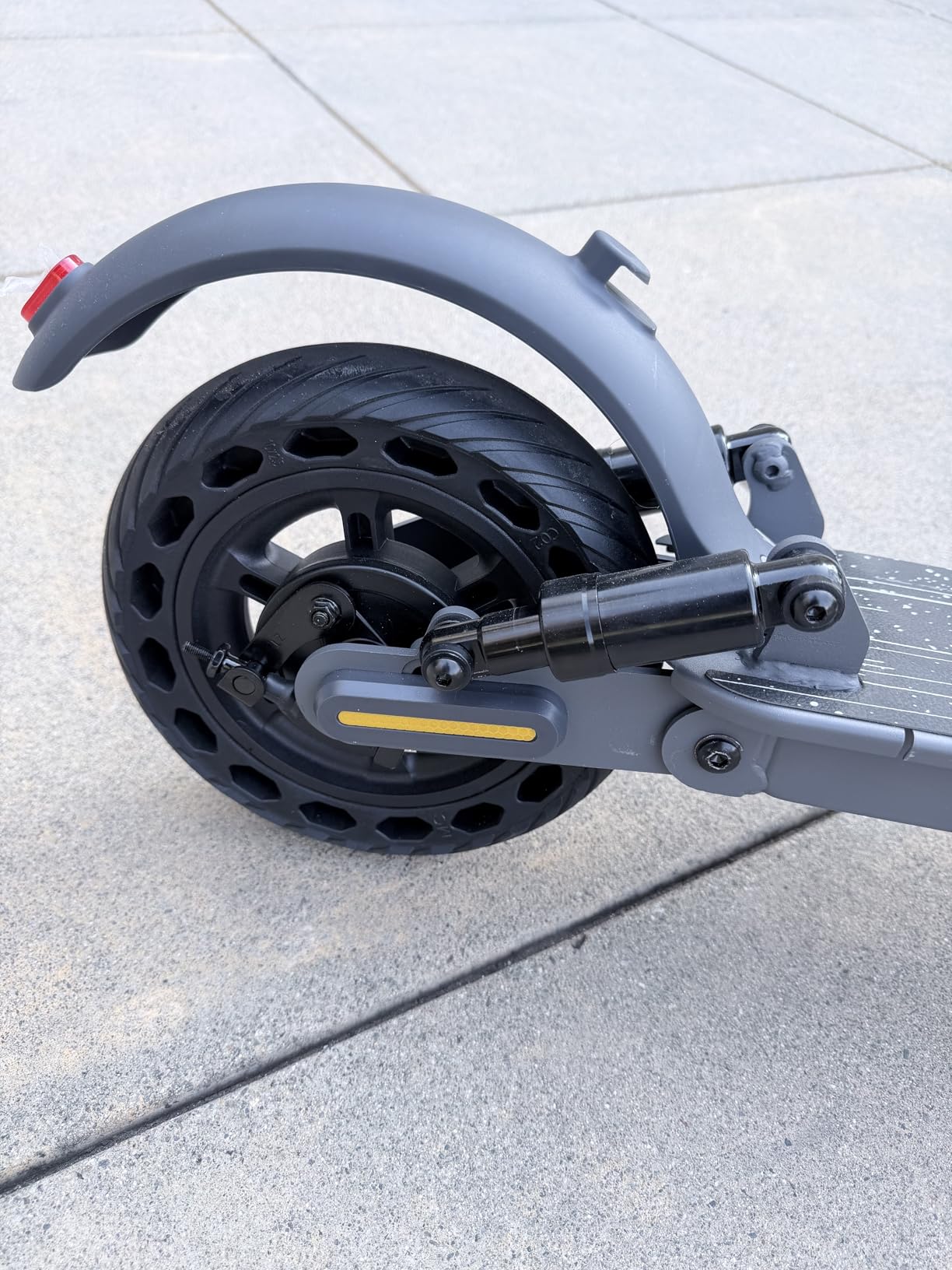 WERHY 10 Inches Electric Scooter, 500W Powerful Motor & 22 MPH Top Speed, 22-28Miles Long Range, Folding E Scooter with Dual Braking for Adults customer photo 2
