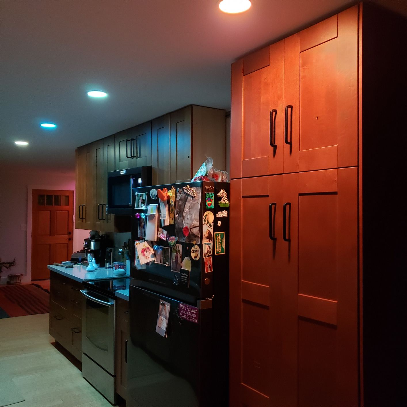 innr Zigbee A19 Smart Bulb, Works with Hue, Alexa, SmartThings, White & Color, 40% More Brightness, E26 LED Color Changing Light Bulb, Dimmable, 1100 Lumen, 4-Pack customer photo 1