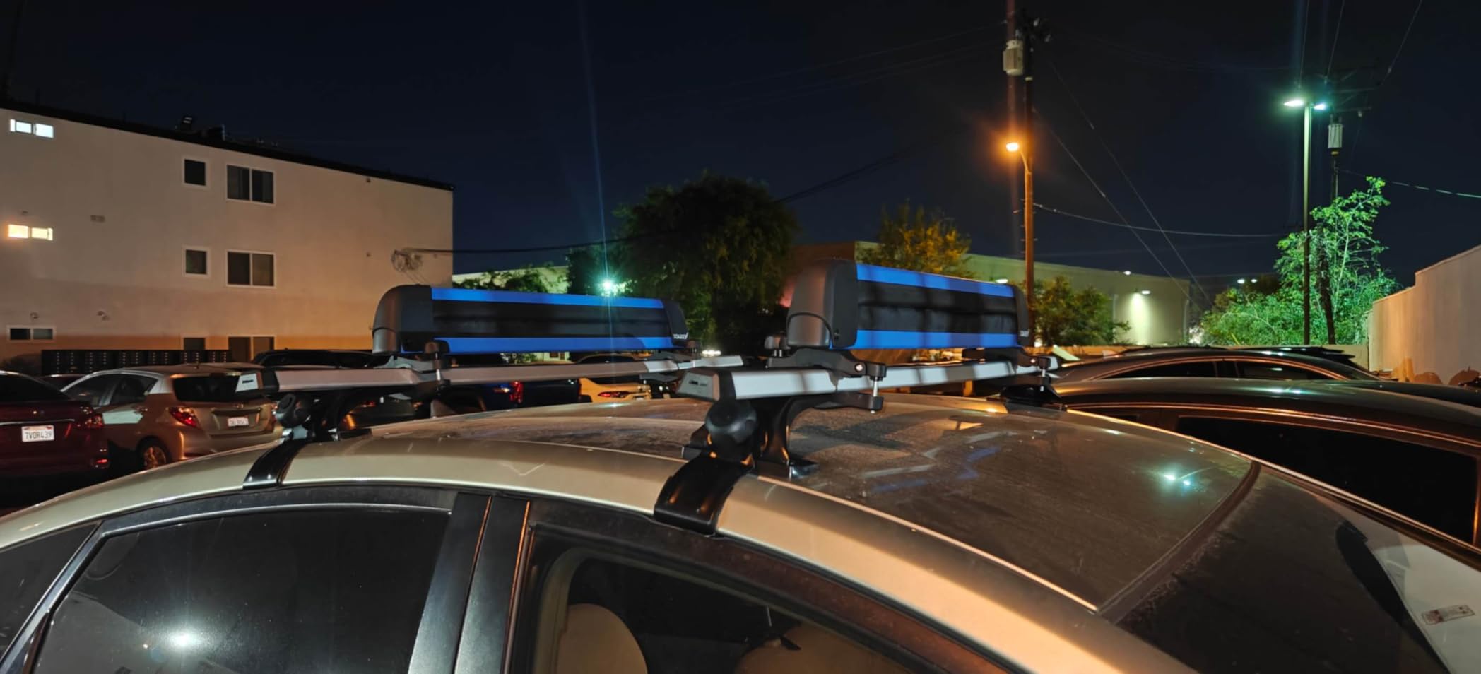 Multi-Purpose Alumium Blue Ski Rack with ski Strap Carrier, Roof Holder Carrier for Skis, Snowboards, Fishing Rods, Paddles, Skateboards, Wakeboard, Universal Mounting, Locking, Heavy Duty customer photo 2