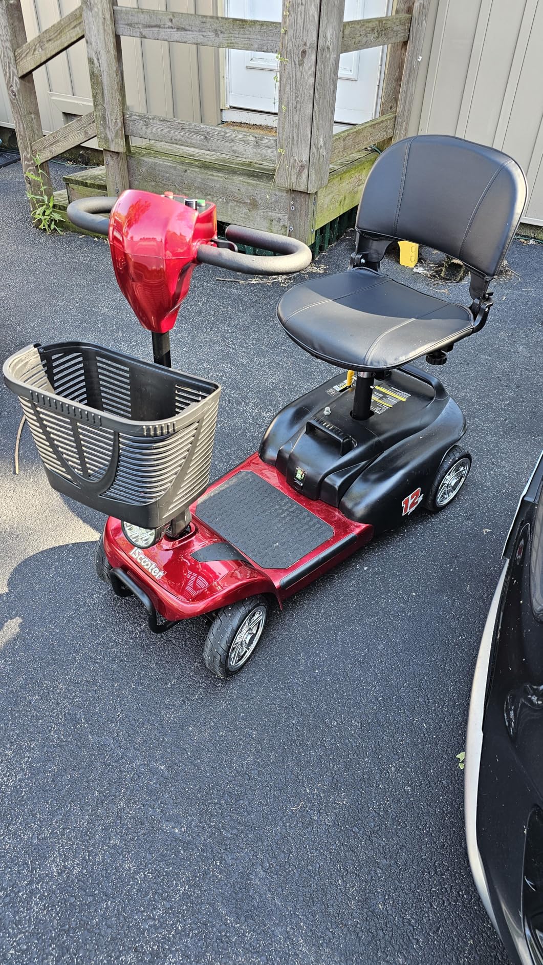 iScooter 20Miles Mobility Scooter, Up to 300LBS 4 Wheels Electric Mobility Scooter for Seniors & Adults, Electric Wheelchair with Removable Battery, Dual Baskets, Crutch Holder, USB Port, Long Range customer photo 2