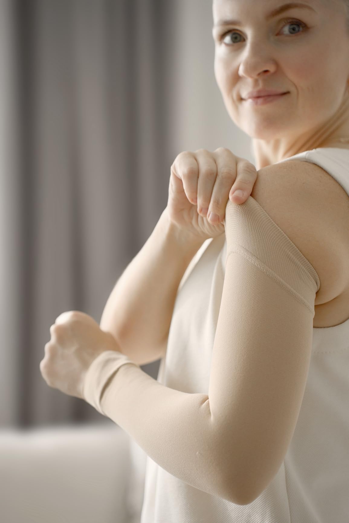 KEMFORD Compression Lymphedema Arm Sleeves for Women - 15-20 mmHg, Silicone Grip, 1 Pair, Beige, S/M customer photo 2