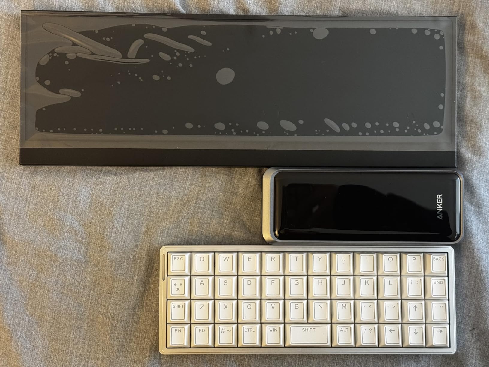EPOMAKER Luma40 Low Profile Mechanical Keyboard with QMK/VIA & CNC Metal, Transparent PC Keycap, Hot-Swap, Kailh Linear Switch, 2.4Ghz/BT/USB, 40% Wireless Gaming Keyboard for Mac/Win customer photo 2