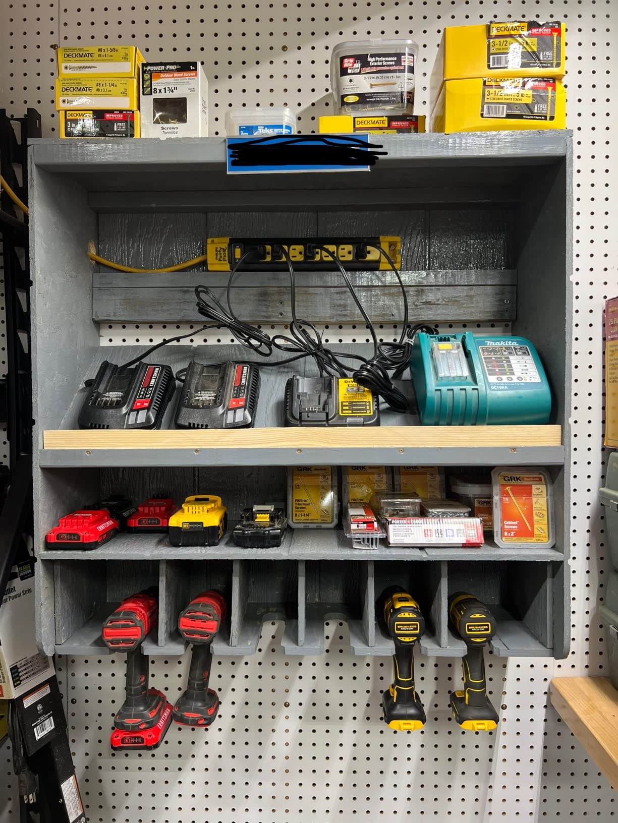 Jgstkcity Rack Mount PDU Power Strips,8 Outlet Surge Protector,Individual Switches,1.5U Rackmount Server Racks,14AWG Heavy Duty Extension Cord,2700J,15A 125V 1875W (Standard Power Cord, 6 FT Cable) customer photo 1