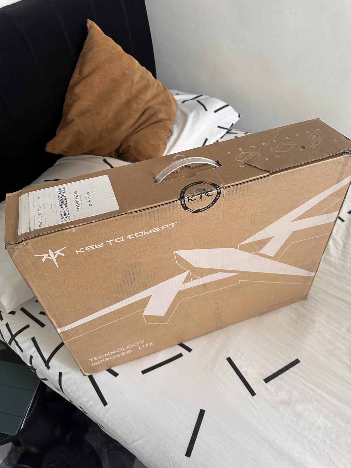 KTC 24.5 Inch 240Hz Gaming Monitor, FHD 1080p Fast IPS Computer Monitor, 1ms with Adaptive-Sync, HDR400, HDMI x2, DPx1, VESA Mount, Tilt/Pivot/Height Adjustment, H25T7-3 customer photo 2