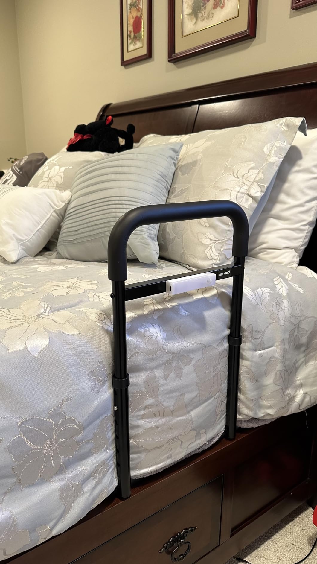 C4 Pro Bed Rails for Elderly Adults Safety with Extension Legs, Adjustable Heights Bed Cane with Widened Handrail customer photo 1