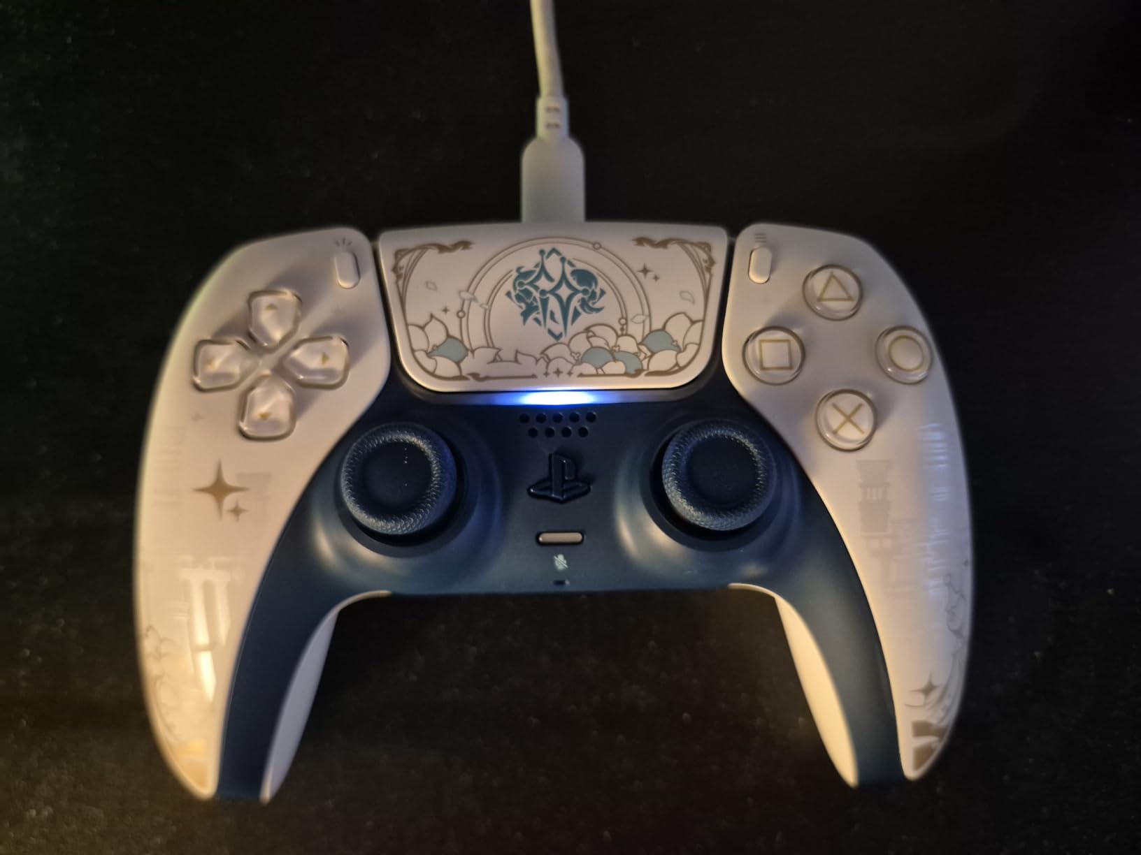 PlayStation DualSense Wireless Controller - for PS5, PC, MAC & Mobile customer photo 2