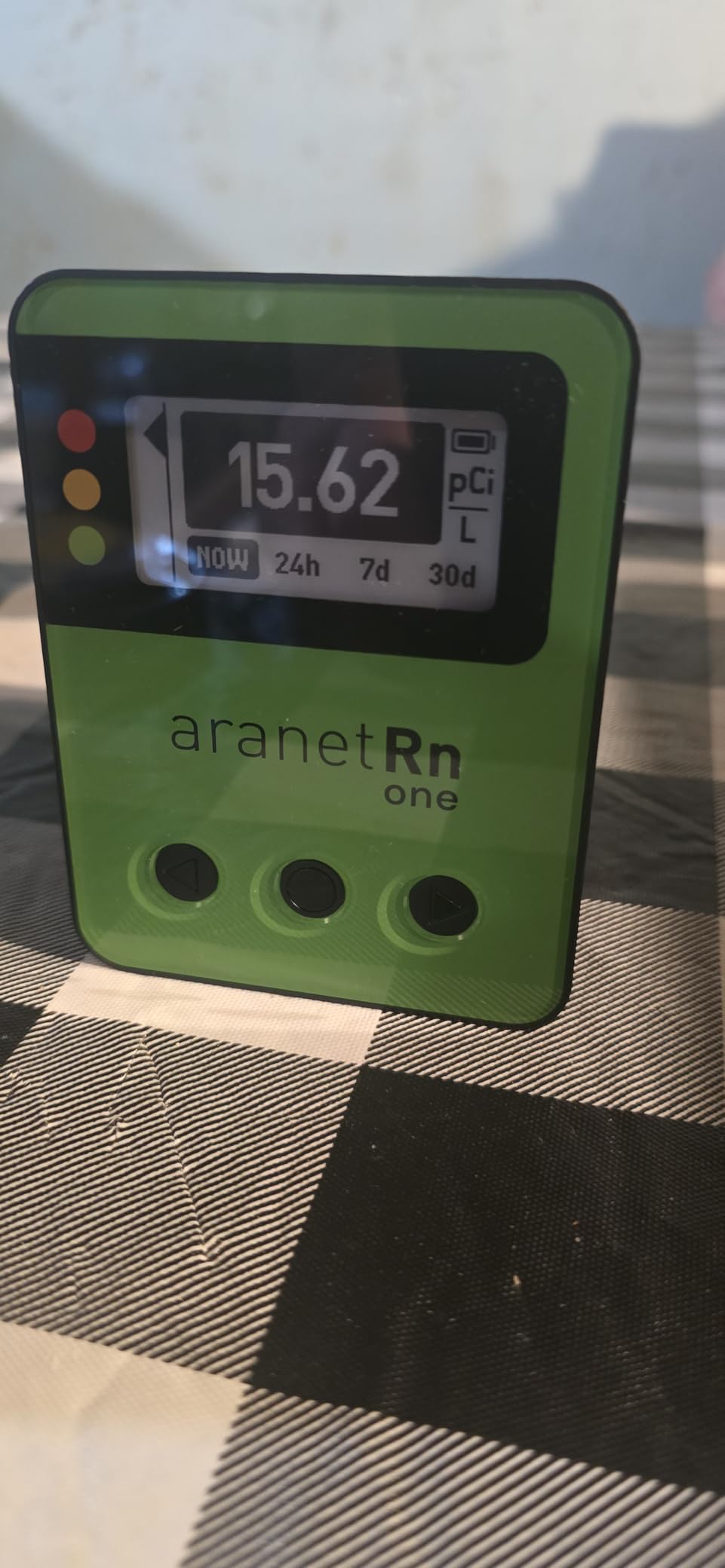 Radon One - Fast Home Radon Detector with 10-Minute Response, E-Ink Display, Battery Powered, Portable Real-Time Radon Monitor for Basements & Indoor Air Monitoring (Green) customer photo 2