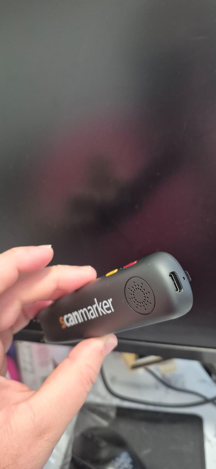 Scanmarker AI Pen with Built-in Screen | OCR Scan Reader & Text to Speech | ChatGPT Pen for Students & Adults | Portable AI Translator Device customer photo 2