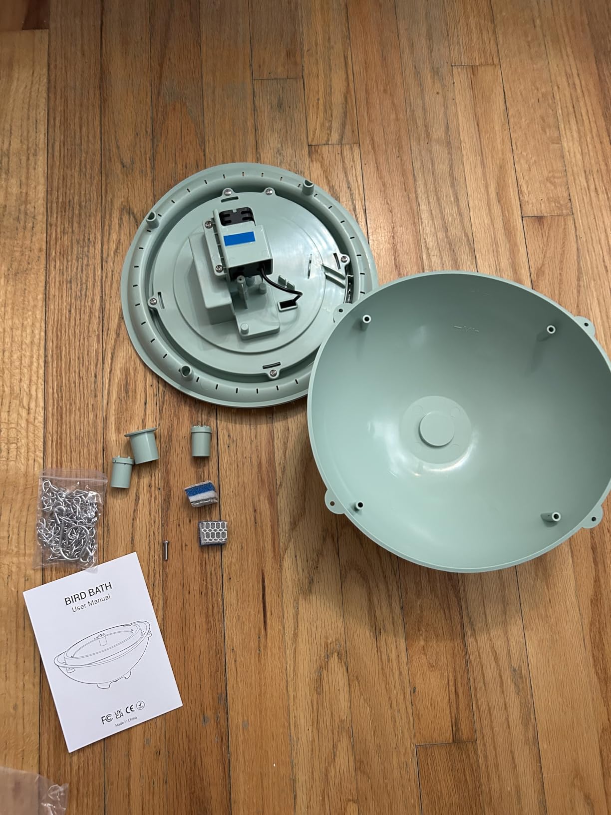 Rywell Solar Bird Bath with 3 Spray Modes, 2L Large Capacity Solar Fountain, Hanging/Standing Bird Bath with Filter & Auto Shut-Off, Quiet Pump customer photo 2