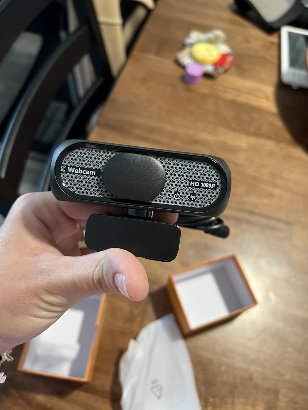 1080P HD Webcam with Microphone, Noise Cancellation, Privacy Cover, Wide-Angle Lens, Auto Light Correction, Plug & Play USB Webcam for Laptop, Desktop, PC, Mac, Zoom, Skype, Streaming (Black) customer photo 2