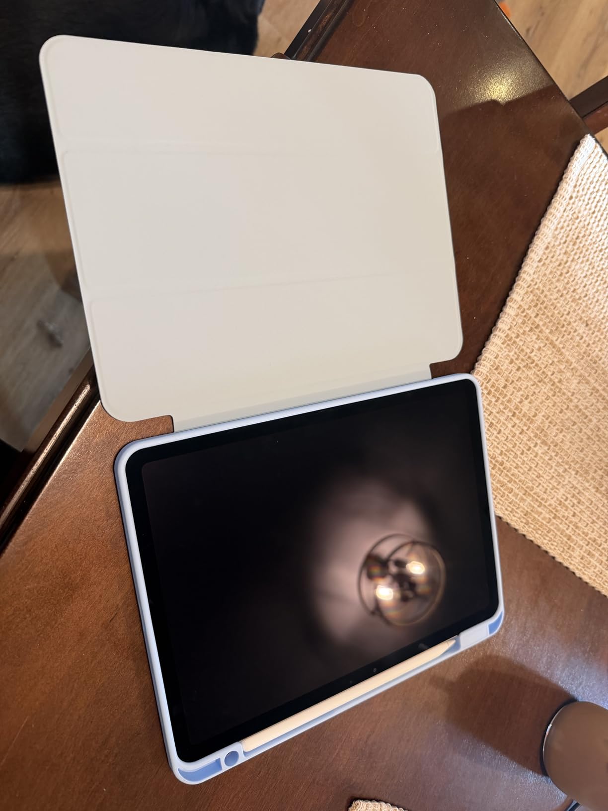 iPad Air 13-inch (M4): Liquid Retina Display, 256GB, 12MP Front/Back Camera, Wi-Fi 7 with Apple N1, Touch ID, All-Day Battery Life - Space Gray customer photo 1