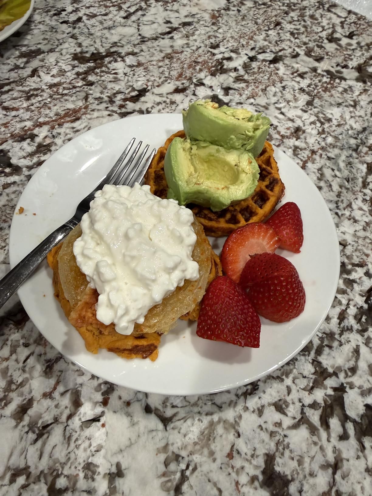 Elite Gourmet Belgian Waffle Maker with PFAS-Free CeramiCrisp Ceramic Nonstick Plates, Adjustable Browning Control, 1100W Heating, Power & Ready Indicator Lights, Vertical Storage, Stainless Steel customer photo 1