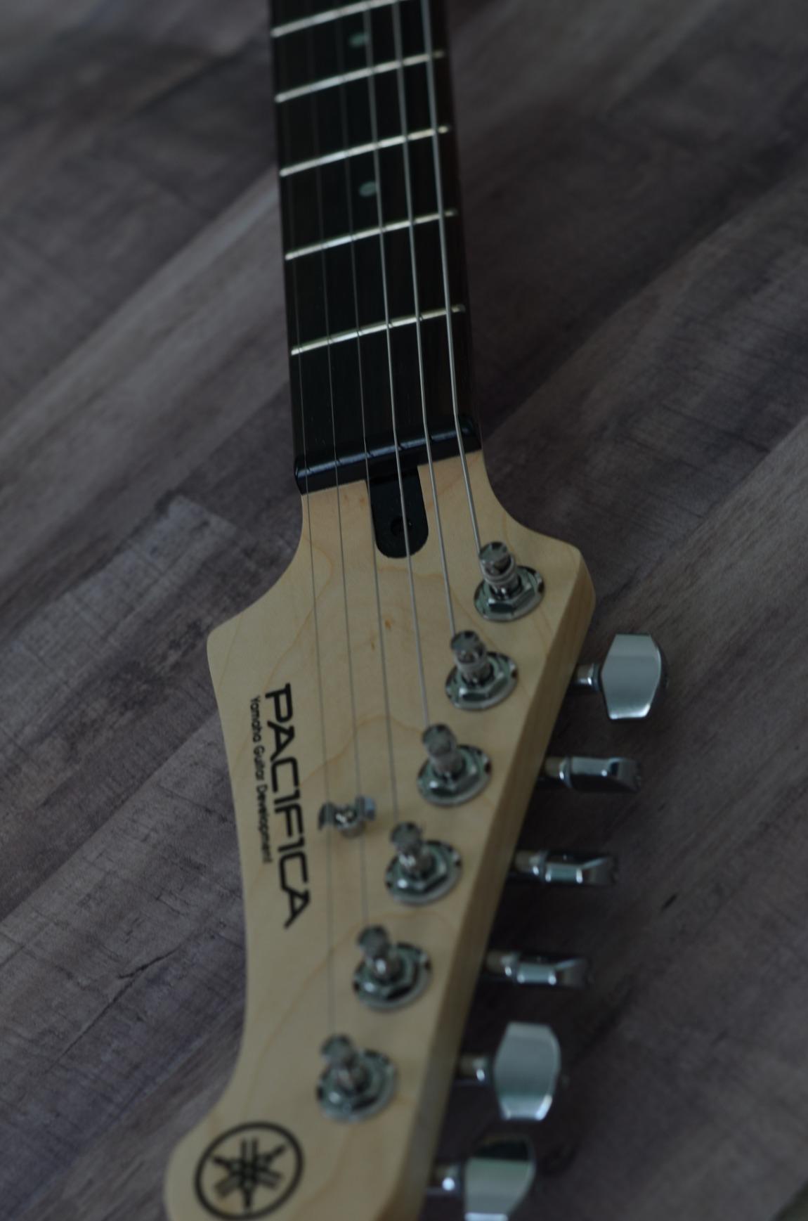 Yamaha Pacifica Series PAC112V Electric Guitar; Old Violin Sunburst customer photo 2