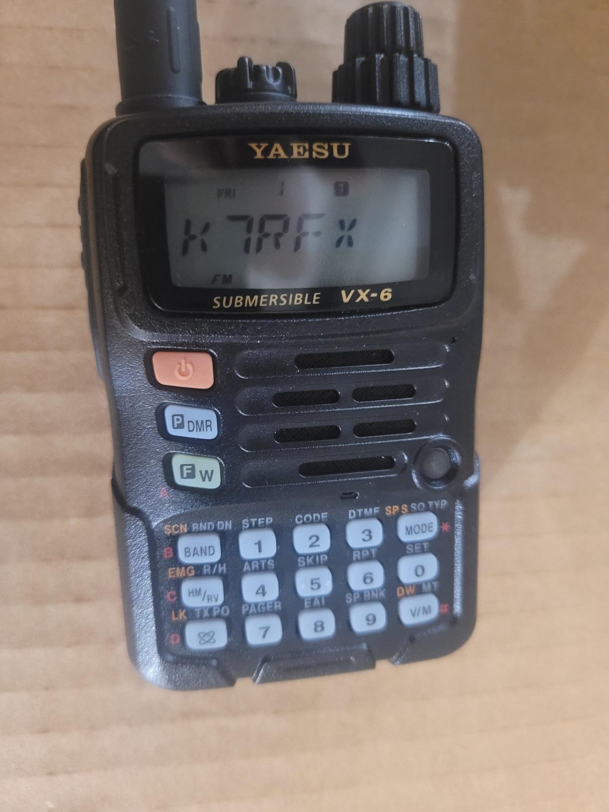 Tri-Band Yaesu VX-6R Submersible Amateur Ham Radio Transceiver (144/222/440) customer photo 2