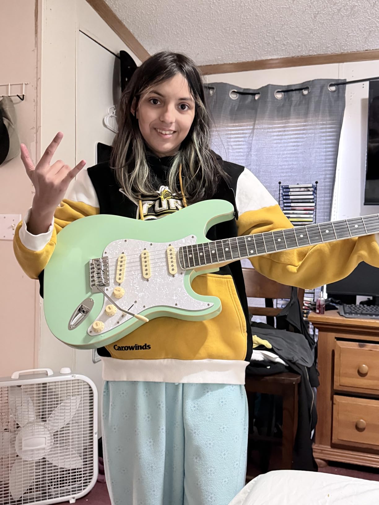 Best Choice Products 39in Full Size Beginner Electric Guitar Starter Kit (Hollywood Blue) customer photo 2