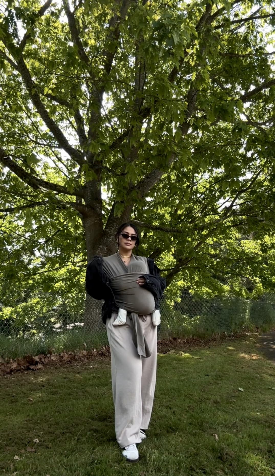 Boba Baby Wrap Carrier - Original Baby Sling Carrier for Newborns (7-35 lbs), Soft, Secure, Hands-Free & Ergonomic, Ideal for Comfortable Bonding (Grey) customer photo 2