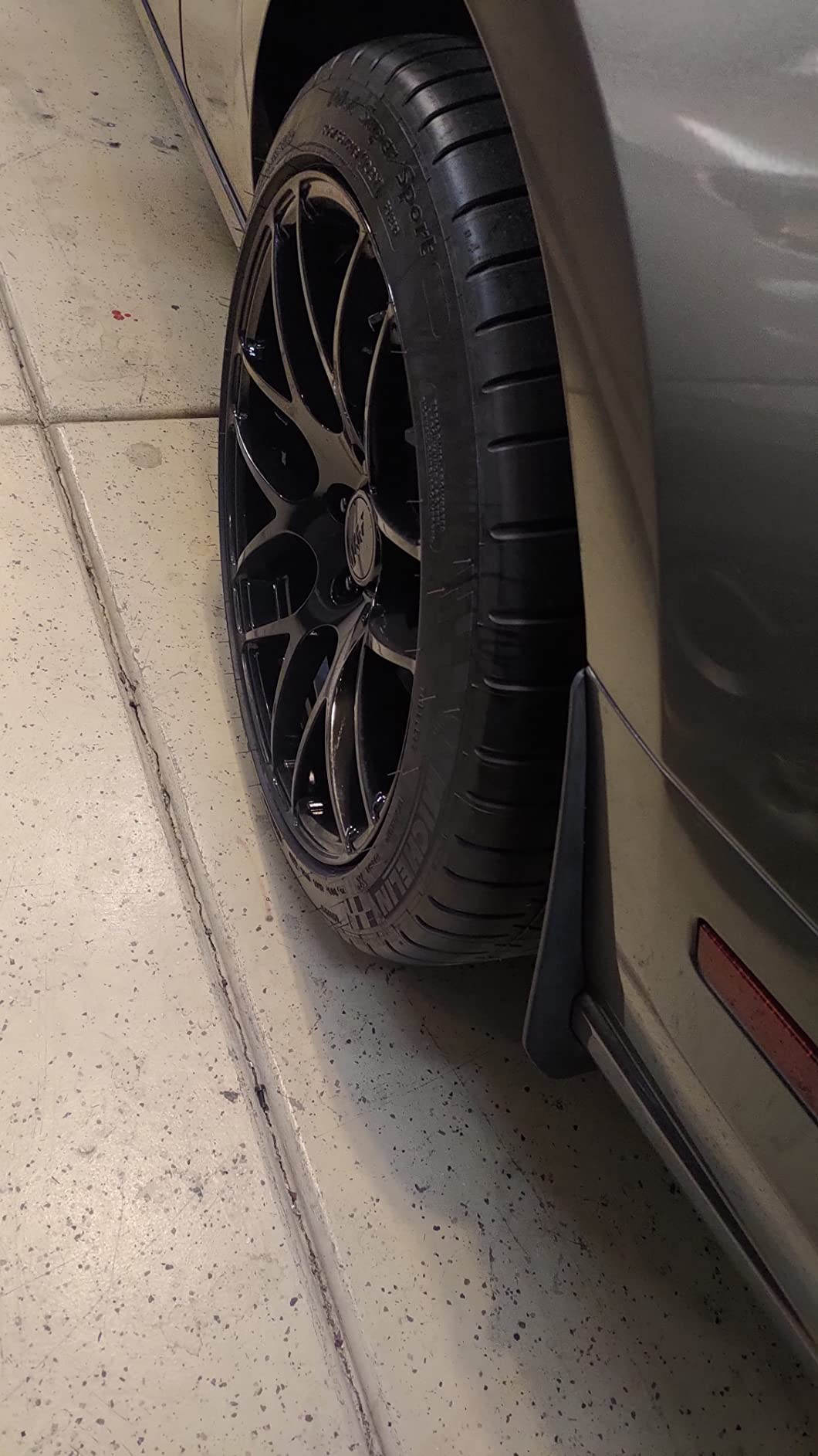 Michelin Pilot Super Sport Performance Radial Tire - 305/035R19 102(Y) customer photo 1