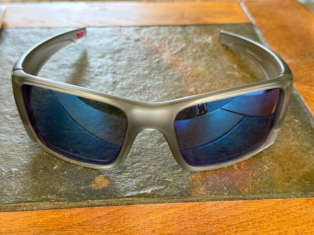 Oakley Men's OO9096 Fuel Cell Rectangular Sunglasses customer photo 2