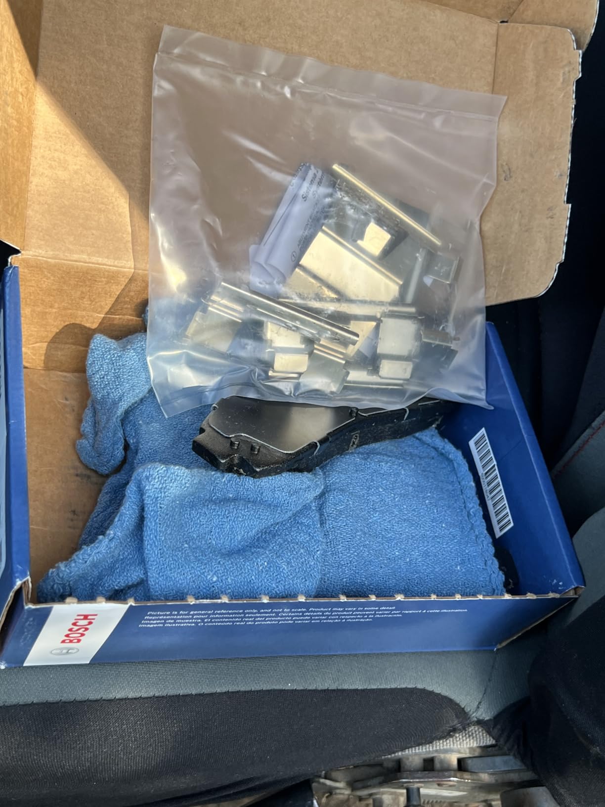BOSCH BE652H Blue Ceramic Disc Brake Pad Set With Hardware - Compatible With Select Ford Explorer, Ranger; Mazda B2300, B2500, B3000, B4000; Mercury Mountaineer; FRONT customer photo 1