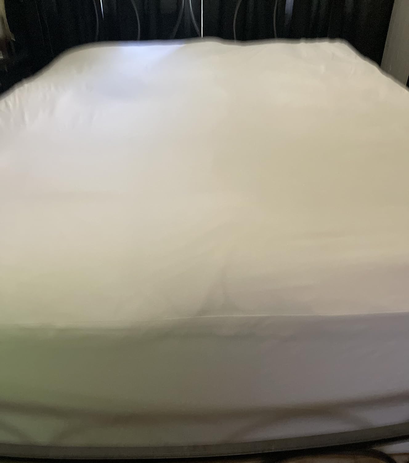 Utopia Bedding Mattress Protector Zippered Queen Size, 100% Waterproof Bed Bug and Dust Mite Proof Mattress Encasement, Absorbent 6 Sided Mattress Cover customer photo 1