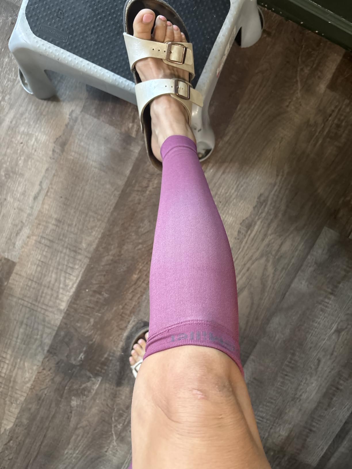 Doc Miller Compression Calf Sleeve for Men & Women - 20-30mmHg Graduated Support for Running, Shin Splints, Calf Strain customer photo 2