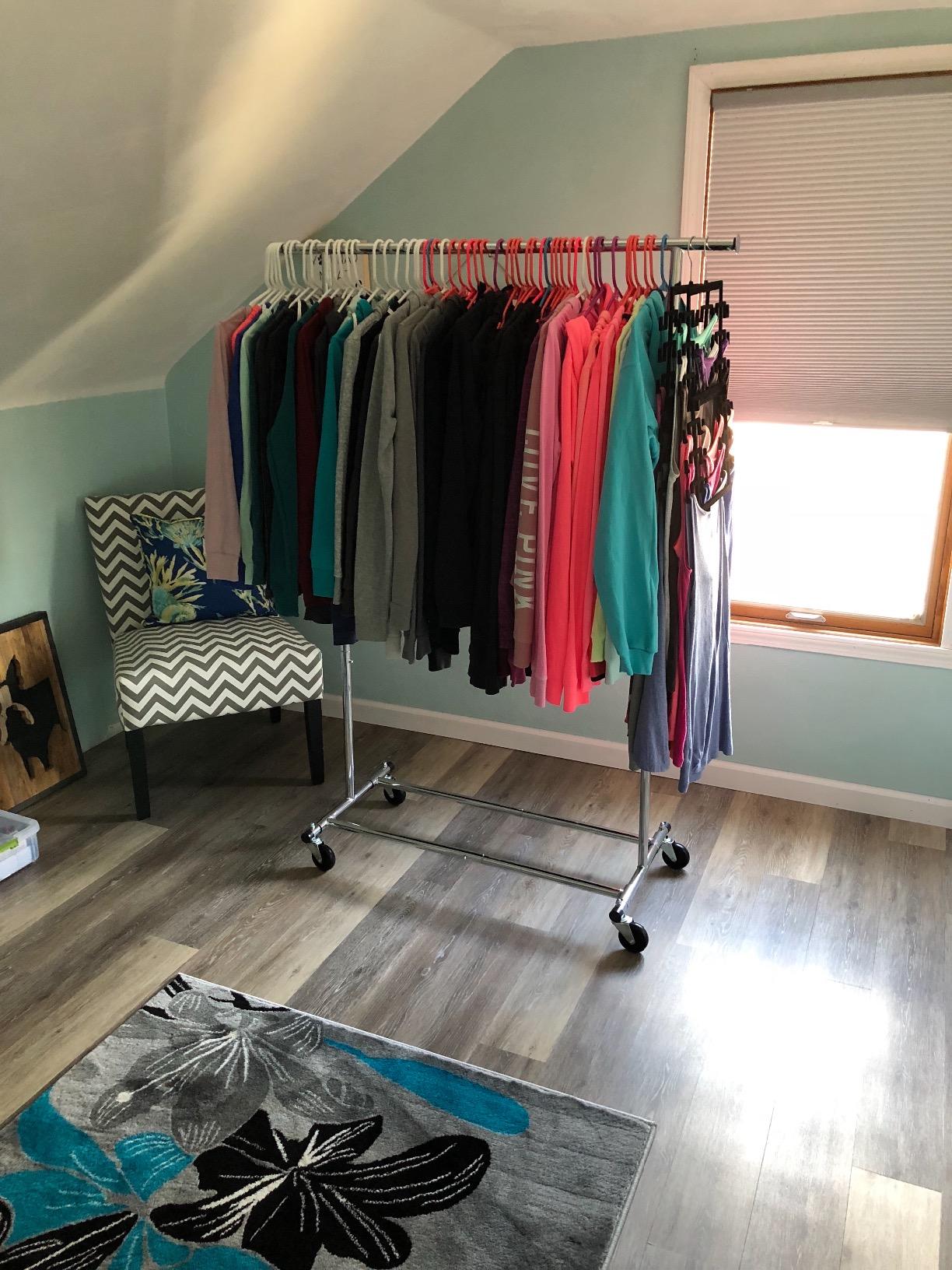 Simple Houseware Heavy Duty Clothing Garment Rack, Holds Up to 150 lbs, 42 to 67 Inches Extendable Rod, Chrome customer photo 2