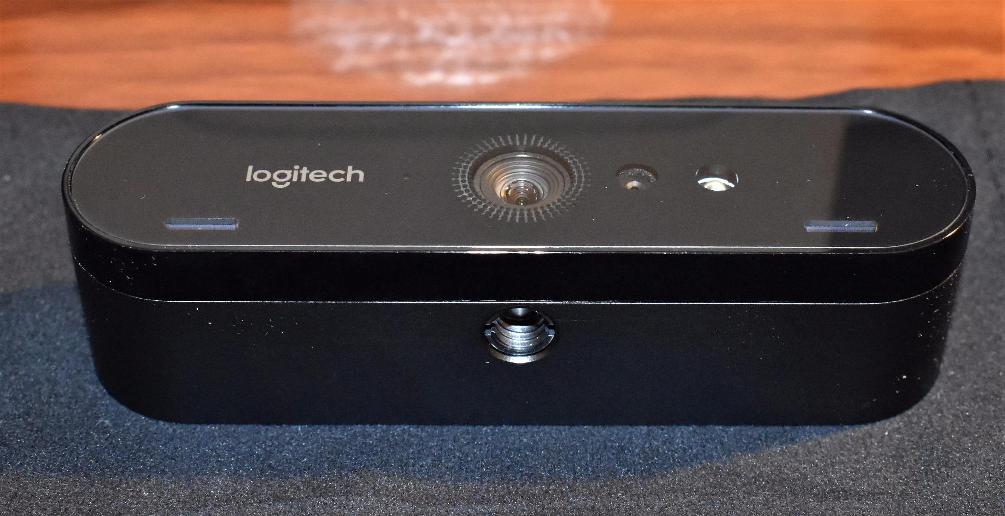 Logitech 4K Pro Webcam, Ultra HD 4K Video Calling, Noise-Canceling mic, HD Auto Light Correction, Wide Field of View customer photo 2