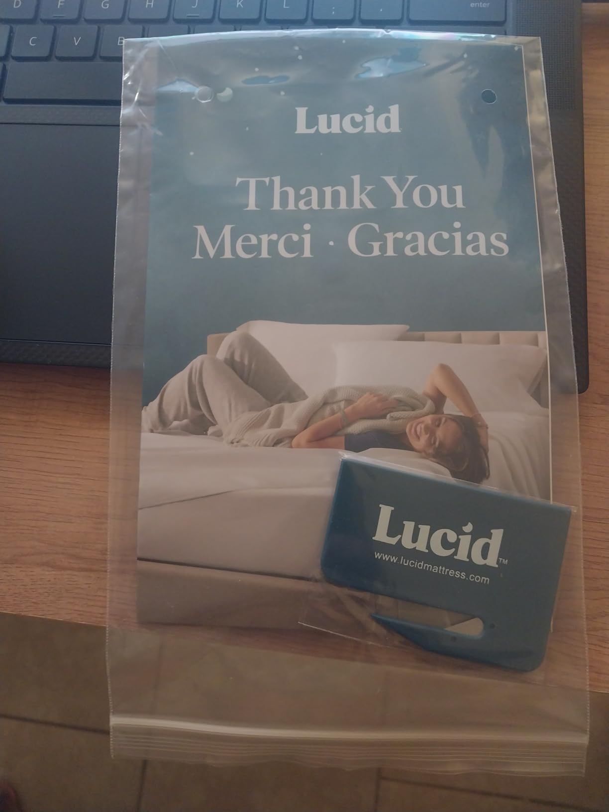 Lucid 4 Inch Memory Foam Mattress Topper, Queen Size - Cooling Gel Bed Topper - Preassure-Relieving Ultra Plush Feel - Ventilated Breathable Design - CertiPur Certified - Dorm Room Essentials customer photo 1
