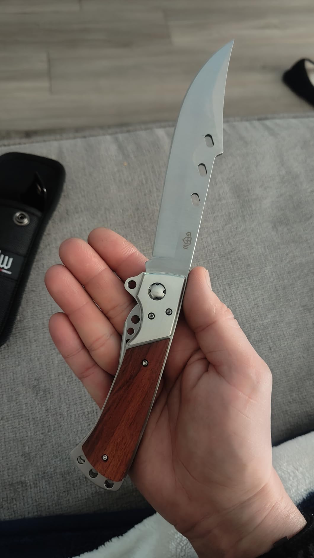 Grand Way Long Blade Folding Knife - Sharp Hunting Hiking Camping Tactical Survival Work Knives for Men Women - Foldable Large Knife with Rosewood Handle - Stocking Stuffers Gifts 4172 customer photo 1