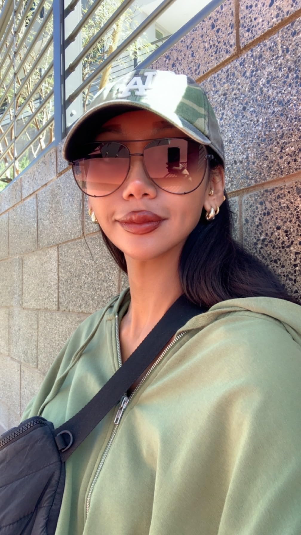 QUAY High Key Extra Large Polarized Unisex Aviator Sunglasses, UV Protection, Oversized Accessories for On The Go Lifestyle customer photo 1