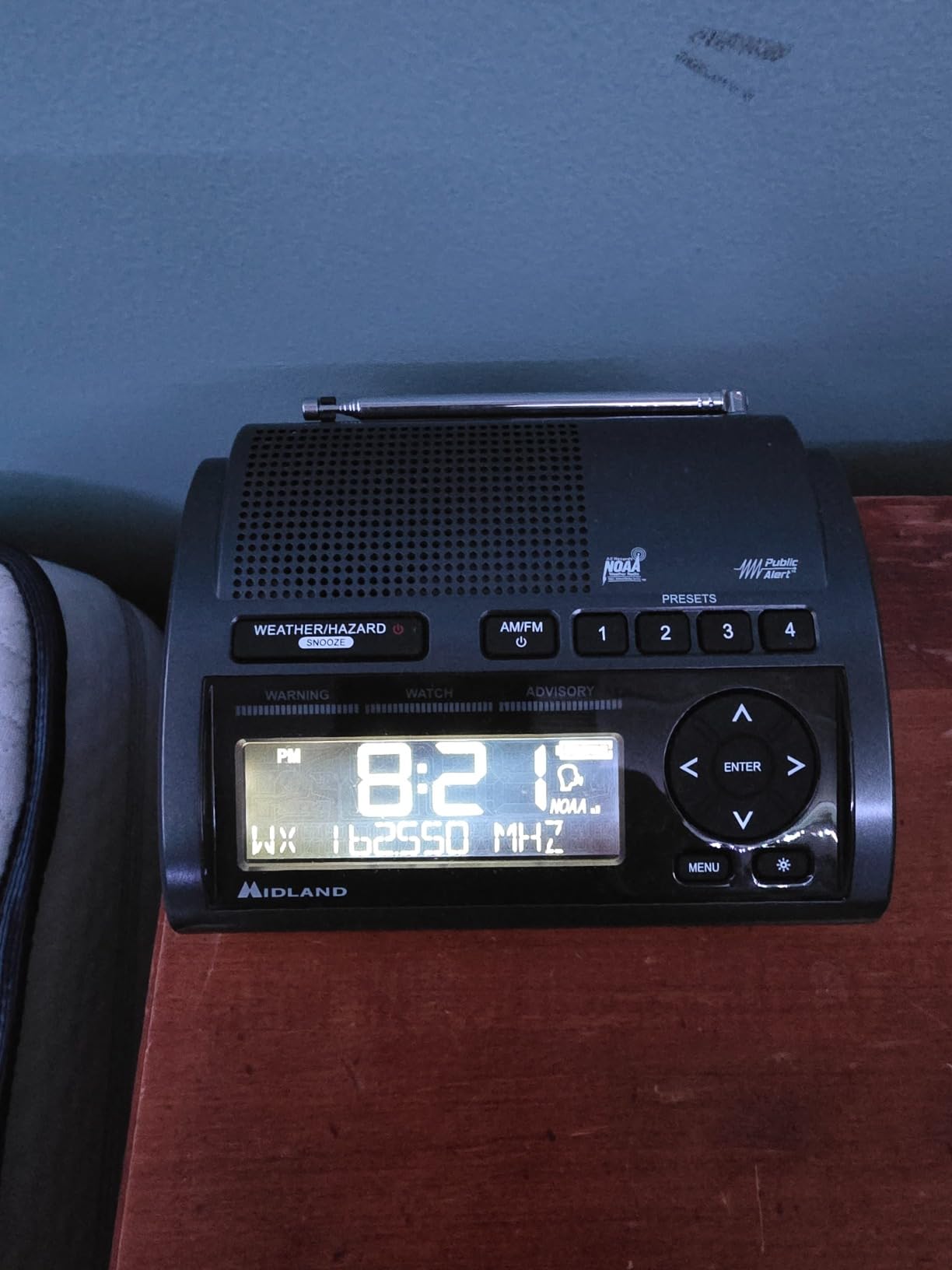 Midland - WR400 Weather Radio Deluxe - NOAA Emergency Alert Scanner - Home Use with Battery Backup - Local County Programming Over 80 Emergency Voice Flashing Alerts - Alarm Clock AM/FM Radio customer photo 2