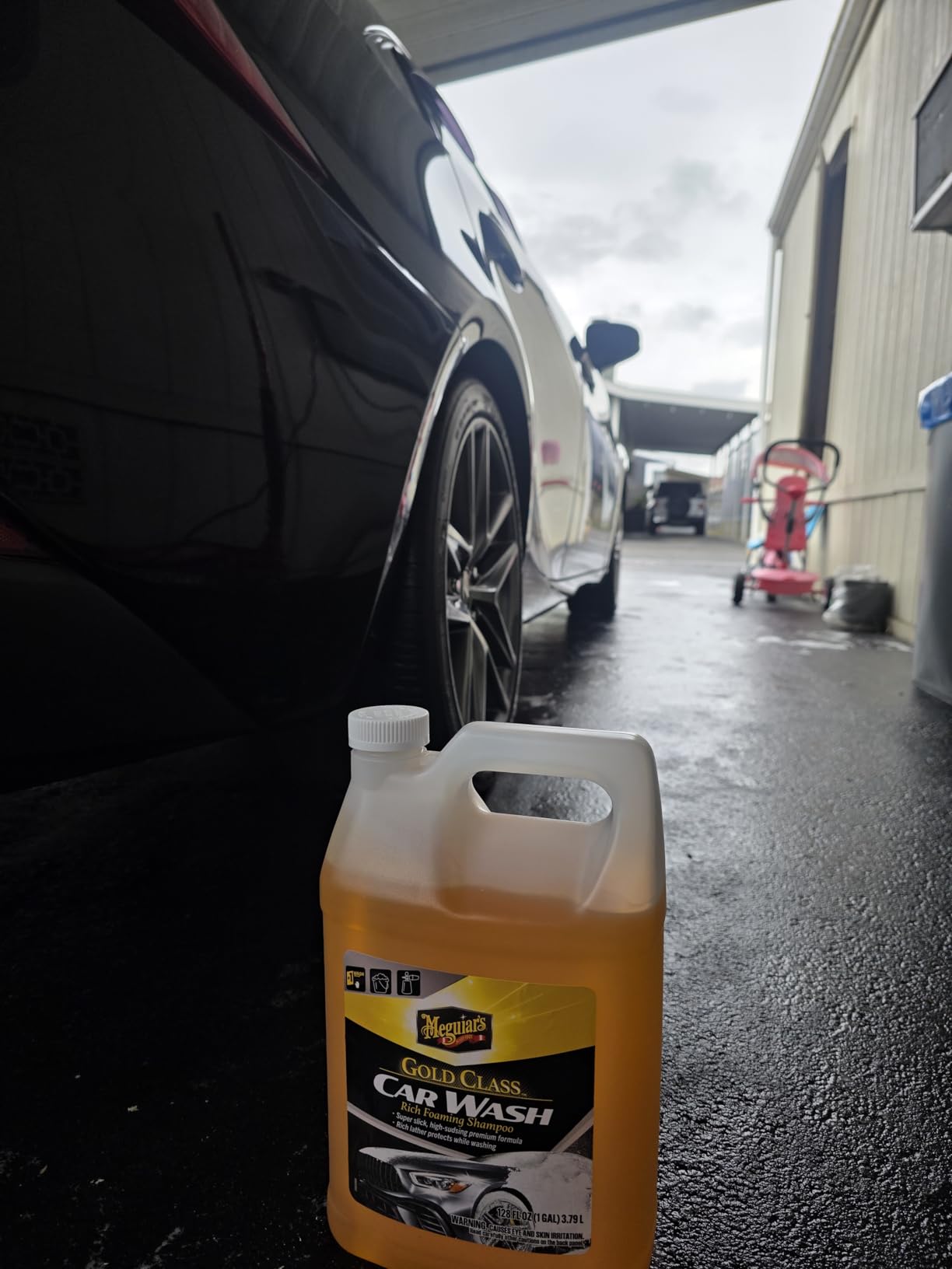 Meguiar's Gold Class Car Wash - Premium Foaming Car Wash Soap, High Gloss Finish, Safe For Clear Coats, Deep Cleans Without Removing Waxes, Car Detailing Supplies For Cars, Trucks & Suvs - 1 Gal customer photo 1